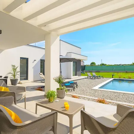 Elegant Balaton Apartment *