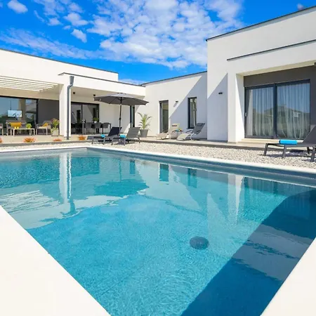 Elegant Balaton Apartment *